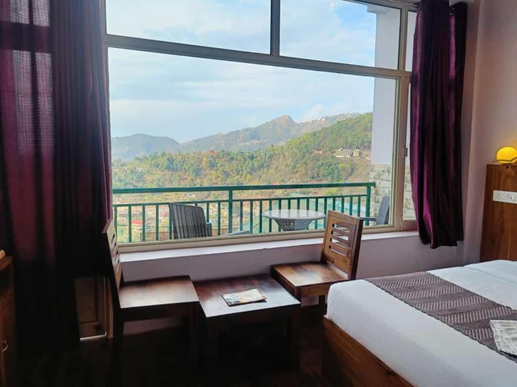 Hotel Kasauli View Cafe Restaurant Open Terrace Mountain View Екстер'єр фото